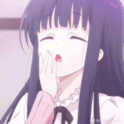 教体局回应学生水杯被同学投桂子油